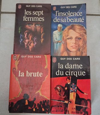 Lot de 4 livres Guy des Cars