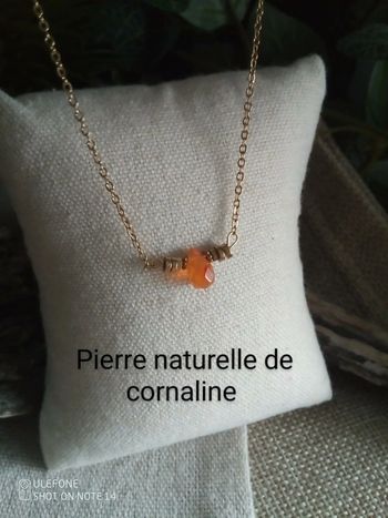 Collier pendentif en pierre naturelle de cornaline