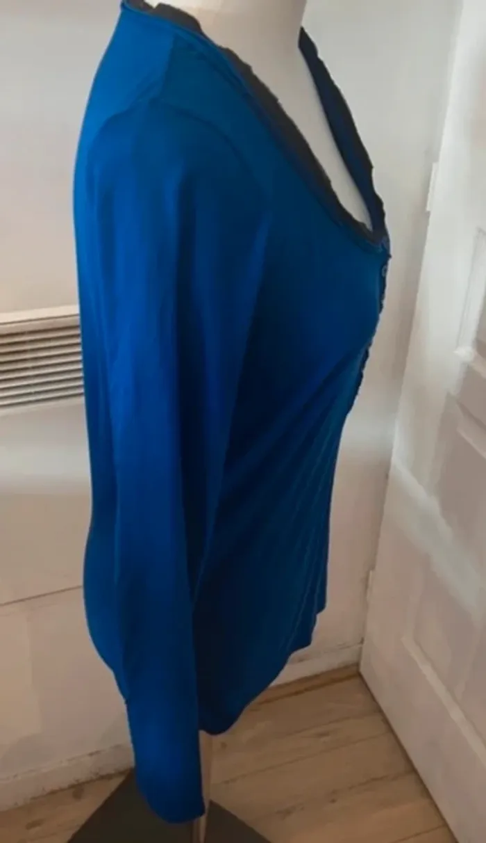 Zapa t-shirt, haut blouse manches longues bleu vif en soie et coton. Taille M/38. - photo numéro 4