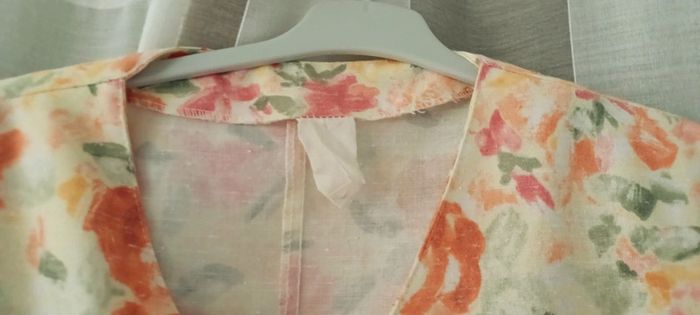 Veste femme manches courtes fleurie, avec épaulettes, taille 46-48, - photo numéro 8