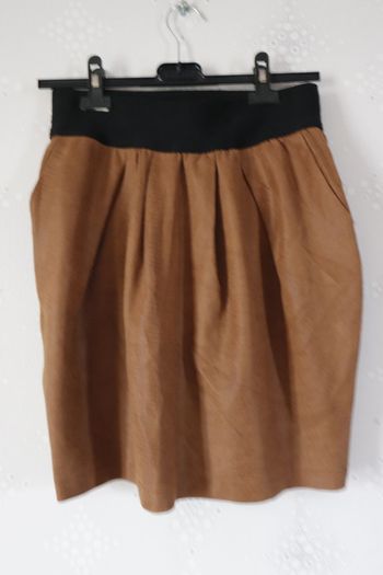 D1633 jupe simili cuir taille 2