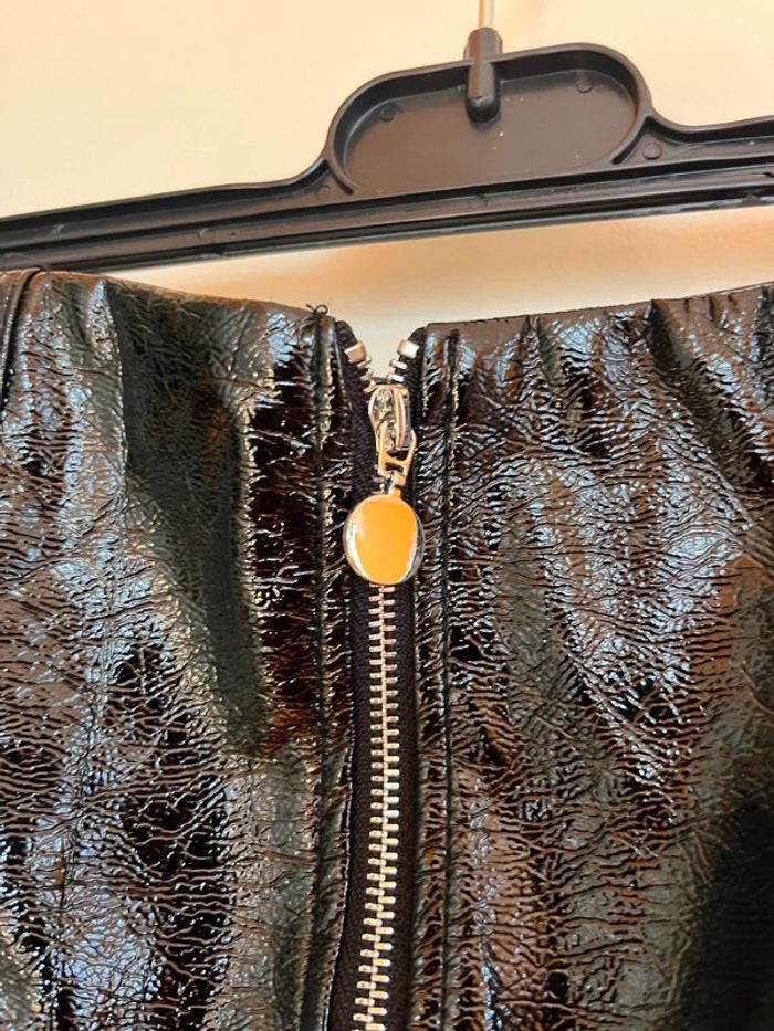 Jupe en cuir Kiabi noir taille 40 - photo numéro 2