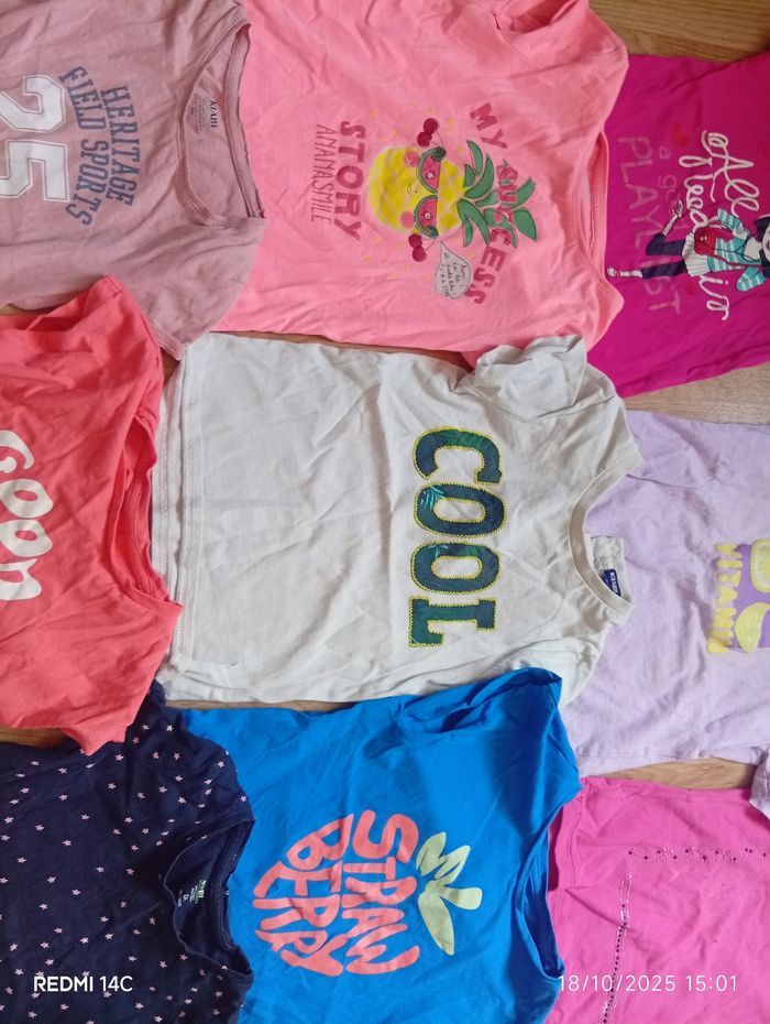 Lot 9 T shirts fille +1 short jeans 4-5A - photo numéro 2