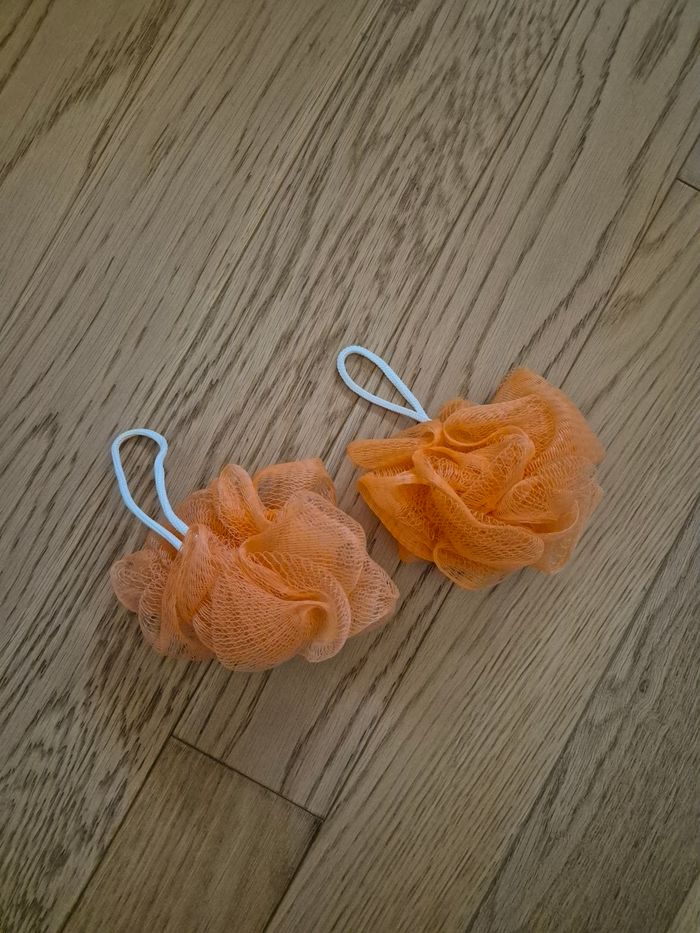 Lot 2 fleurs de douche, neuf 🧼 - photo numéro 2