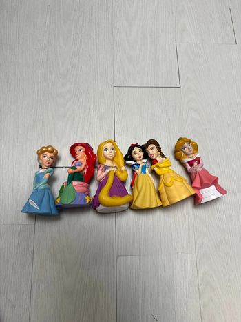 Lot de six figurines, princesse Disney