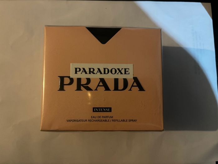 Eau de parfum intense Prada Paradoxe - photo numéro 3