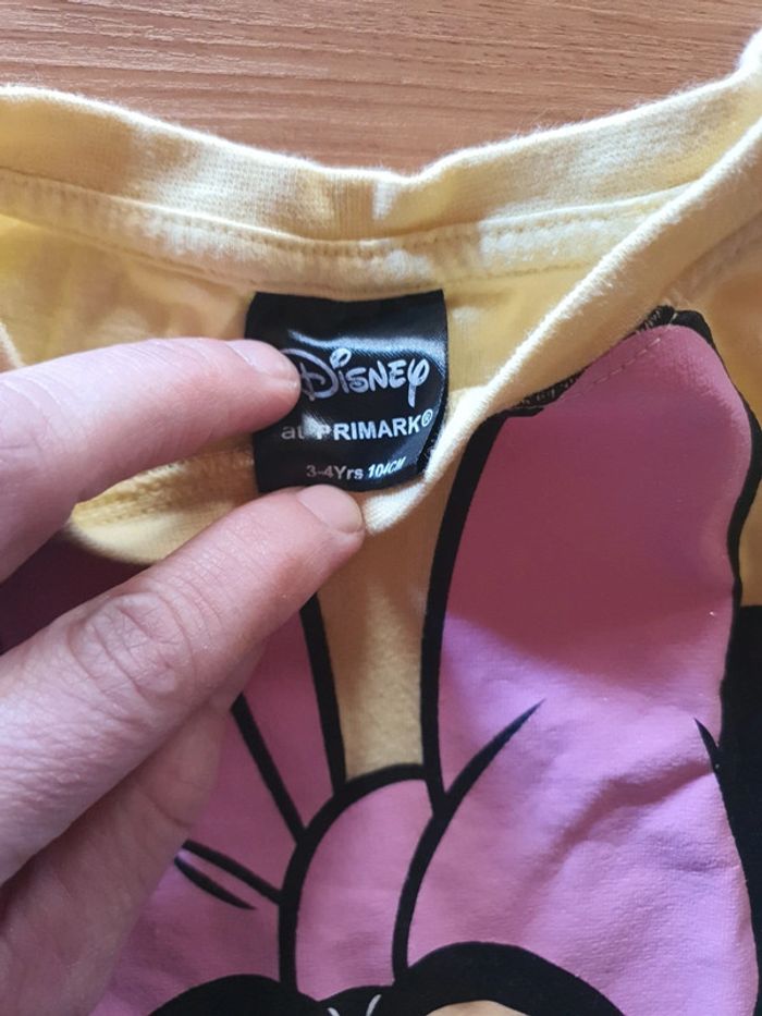 T-shirt Minnie 3-4 ans ou 104cm Primark - photo numéro 3