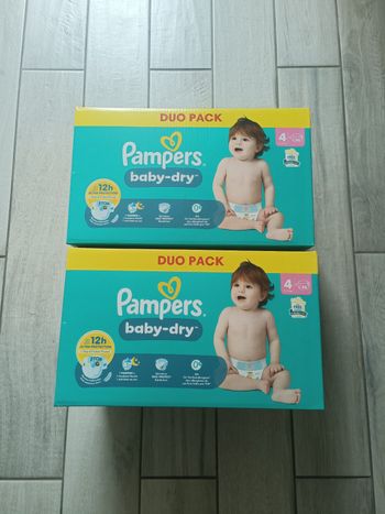 172  couches Pampers baby dry taille 4
