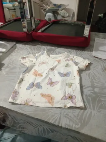 T shirt 4-5 ans