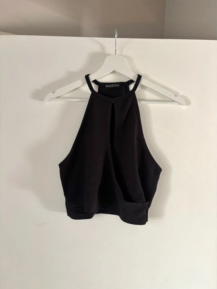 Crop top décolleté noir Bershka - photo numéro 2