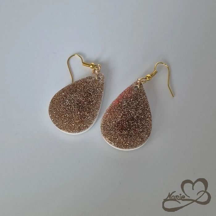 Tâches dorées - photo numéro 2