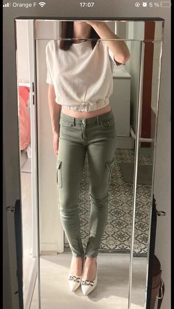 Pull crop top