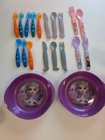 Lot couverts assiettes 