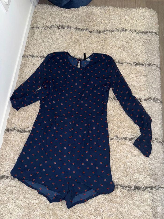 Magnifique combi short fluide taille 38 - photo numéro 2