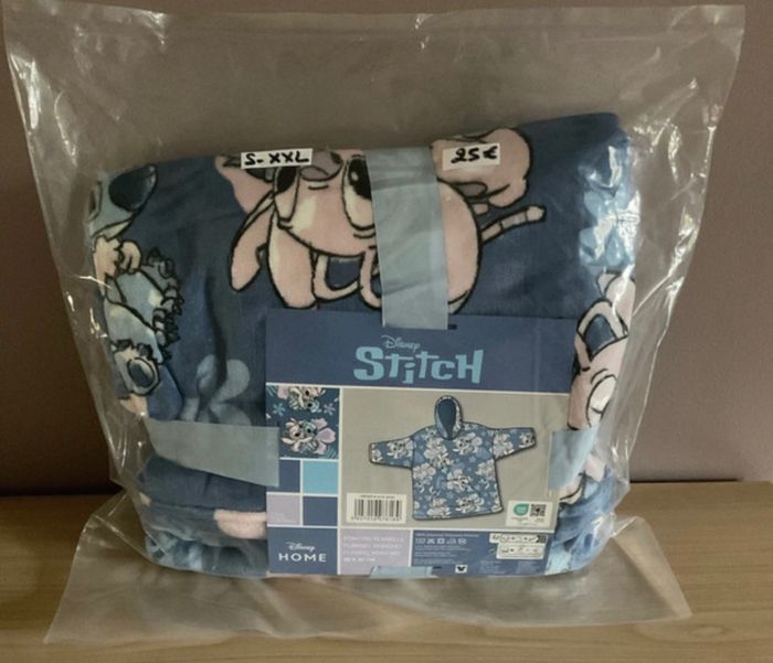 Poncho avec capuche Stitch  en flanelle S-XXL