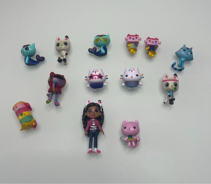Lot de 13 figurines Gabby's Dollhouse
