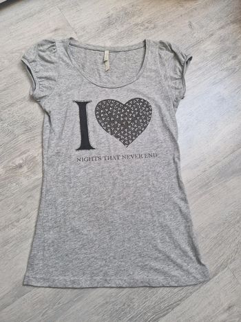 Tee shirt gris avec strass Stradivarius taille M