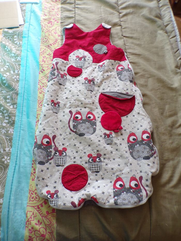 Turbulette rouge grise faite main