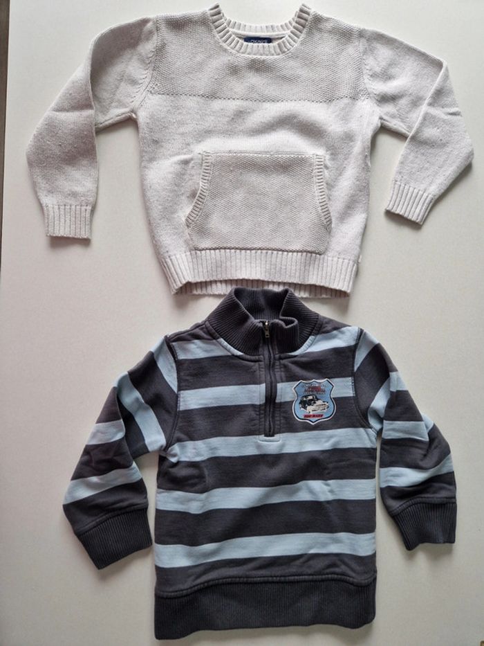 Lot de 2 pulls okaïdi et nky 5 ans
