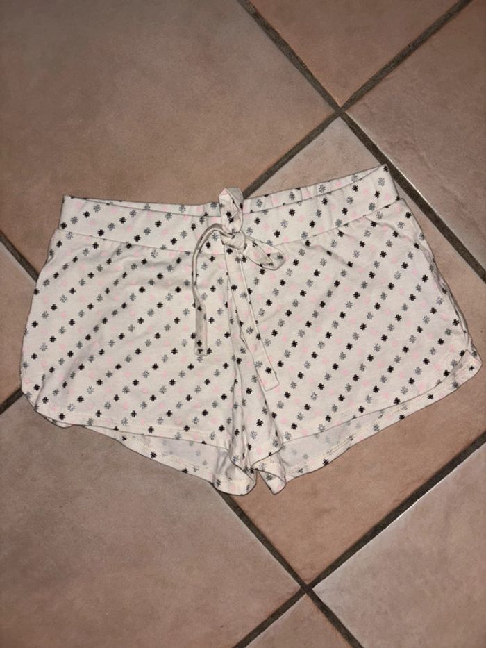 Short pyjama