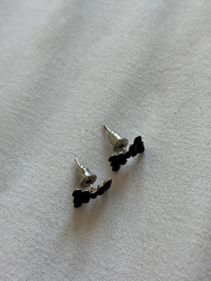 petites boucles d’oreilles strass noir noeuds papillon - photo numéro 2