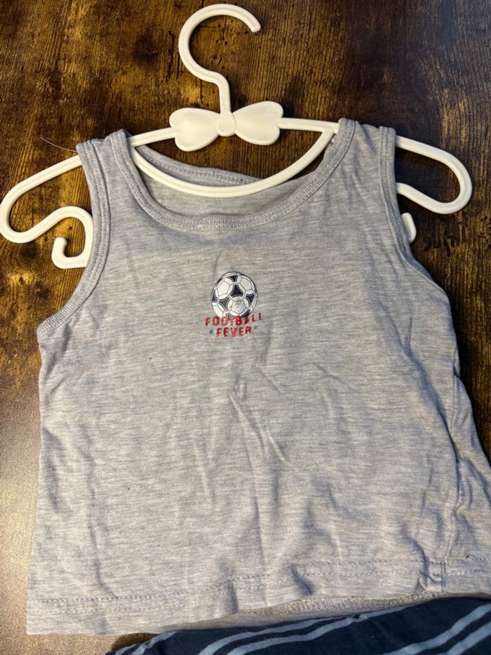 Lot 2 débardeurs 6m - photo numéro 3