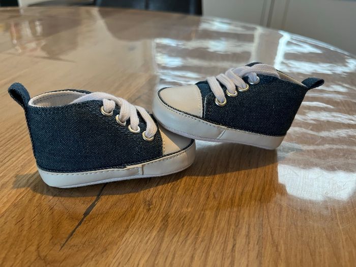 Chaussure bébé - photo numéro 2