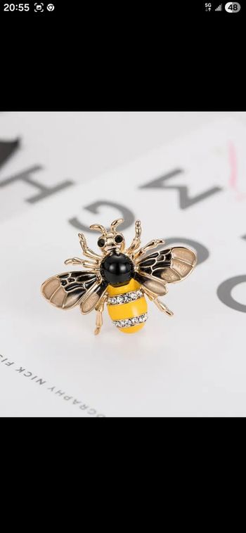 Broche abeille jaune et noire