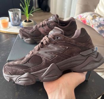 New balance chocolate 41