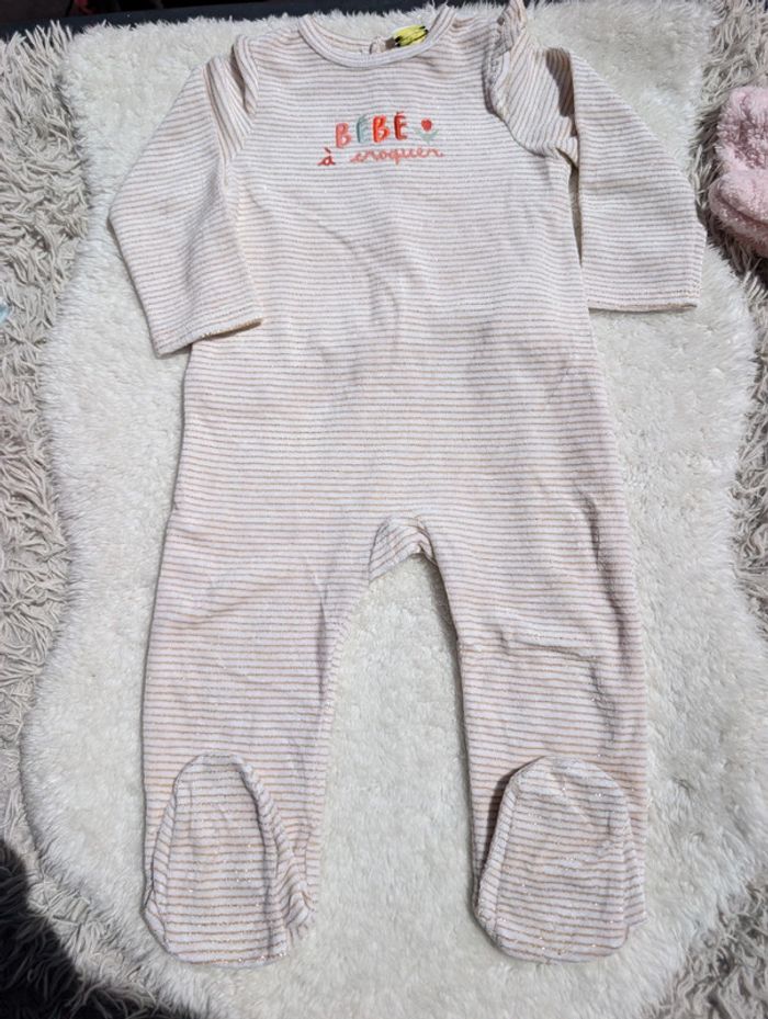 Pyjama tape à l'oeil 24 mois fille