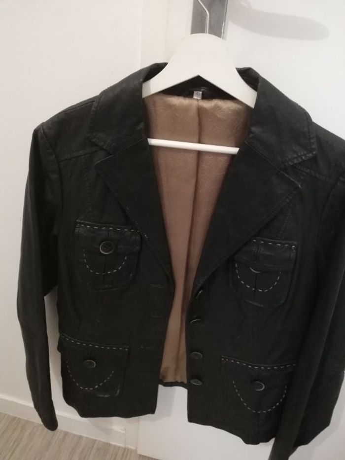 Veste Cuir femme.
