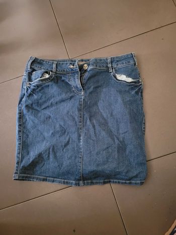 Jupe jean 48 cm de long taille 40