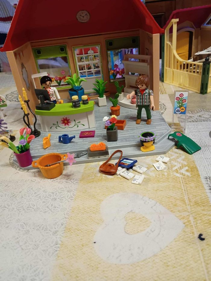Fleuriste playmobil avec boîte - photo numéro 2