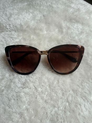 Lunettes de soleil « Œil de chat »