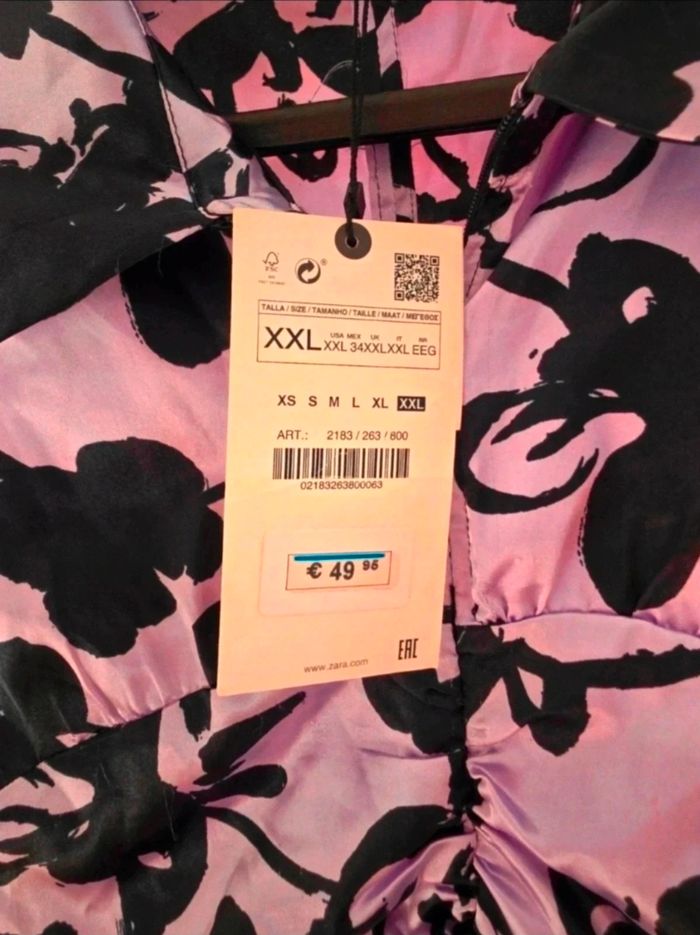 Très belle robe satinée - photo numéro 6