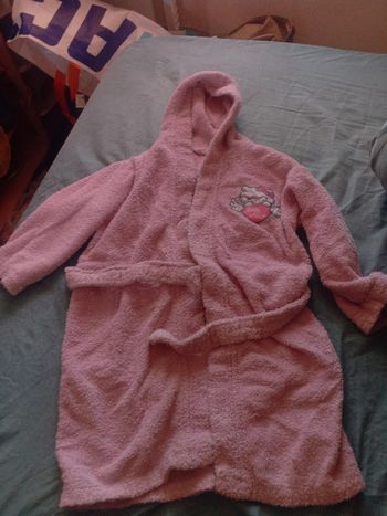 Peignoir rose Hello Kitty taille 6 ans