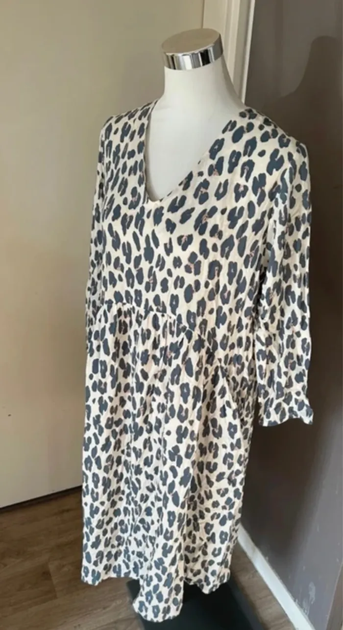 La fée Maraboutée robe longue été Oversize imprimée, tacheté léopard femme, taille 38 - photo numéro 4