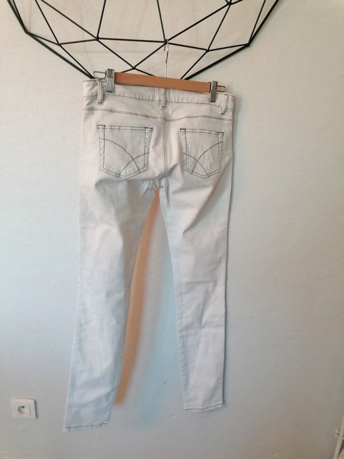 Jean blanc - photo numéro 3