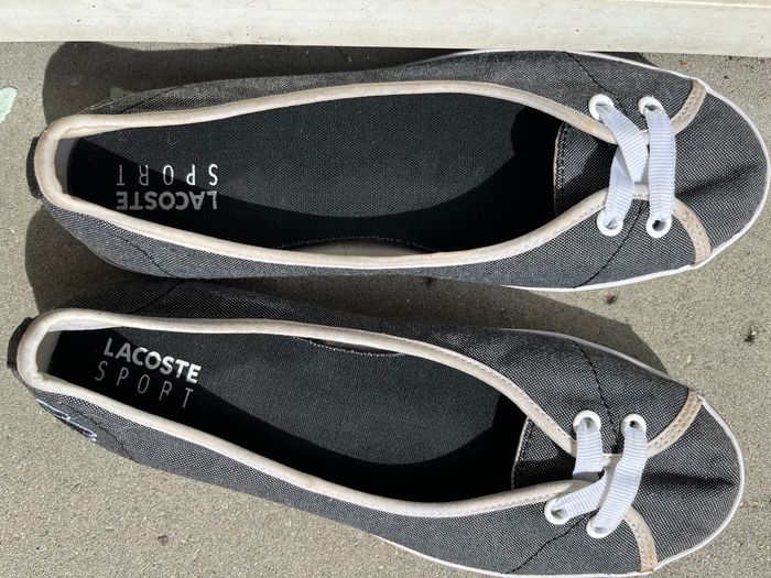 Ballerines Lacoste grises 36 en très bon état - photo numéro 2