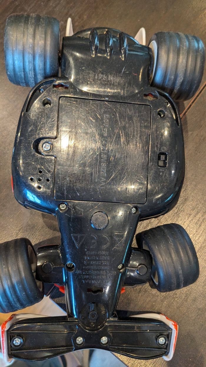 Voiture télécommandée - photo numéro 4