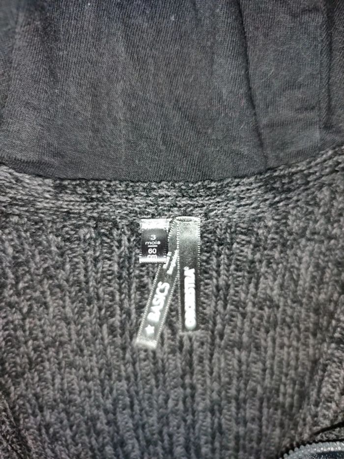 Gilet en laine 3 mois neuf - photo numéro 3