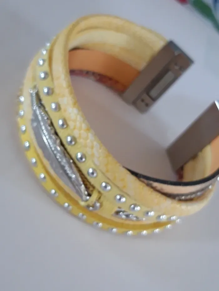 Joli bracelet aimanté multirangs - photo numéro 7