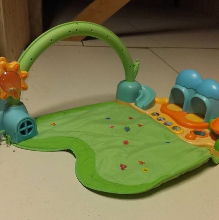 Tapis d'éveil et apprendre à marcher 10 € pièce - photo numéro 3