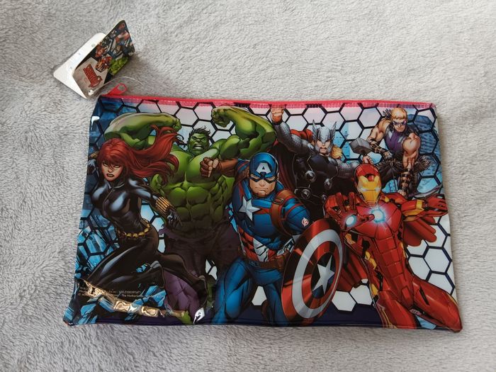 Trousse avengers marvel - photo numéro 2
