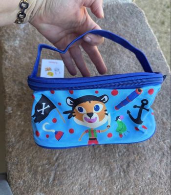 Grande trousse avec poignée