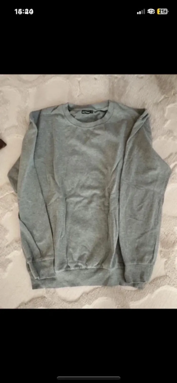 Lot de 5 pulls taille M et s taille un peu grand convient au M - photo numéro 10