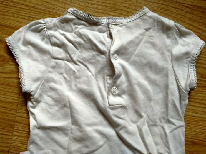 Tee shirt blanc. Terre de marins.
Taille 23 mois - photo numéro 7