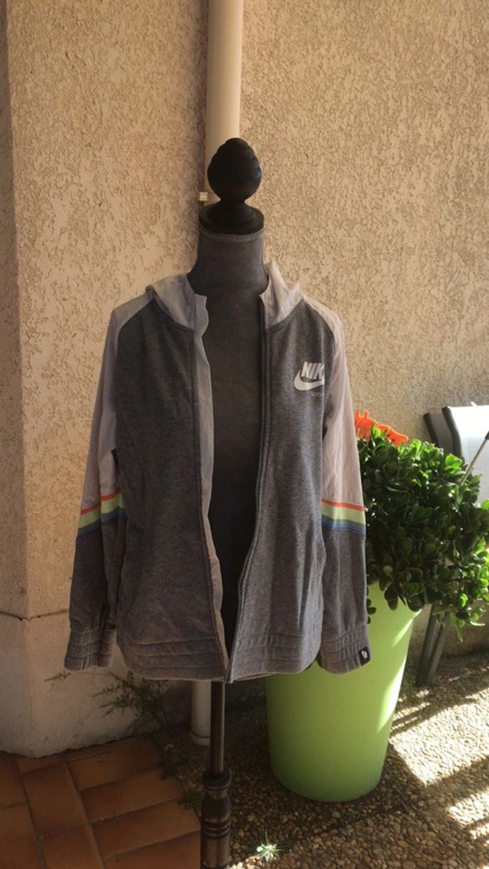Gilet nike taille Xl enfant - photo numéro 3