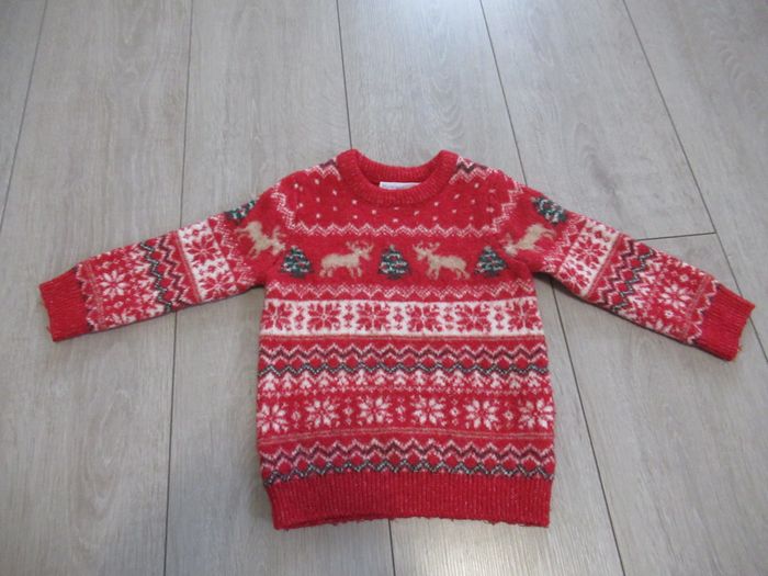 Pull de noël rouge rennes tout doux 24 mois Primark
