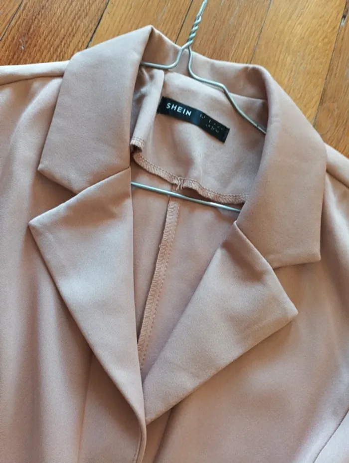 Veste beige - photo numéro 3